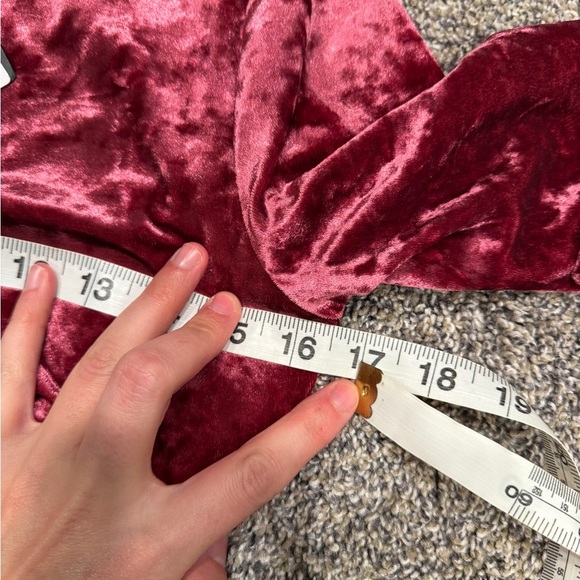 NWT GUESS Elegant Velvet Burgundy Dress medium - Picture 7 of 8